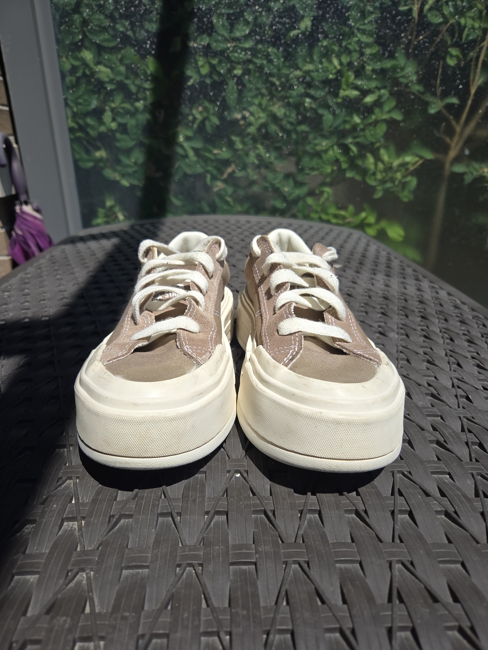 CONVERSE Women's Platform Lace-Up Sneakers in Beige and Cream US 6